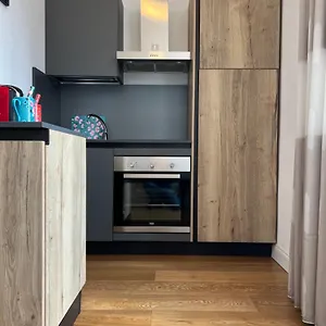 Beatrix House Apartment